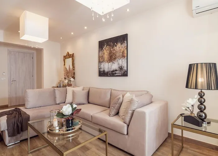 Апартаменты Maison Downtown Luxury Apartments! Закинтос