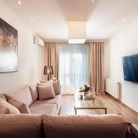 Maison Downtown Luxury Apartments! Апартаменты *