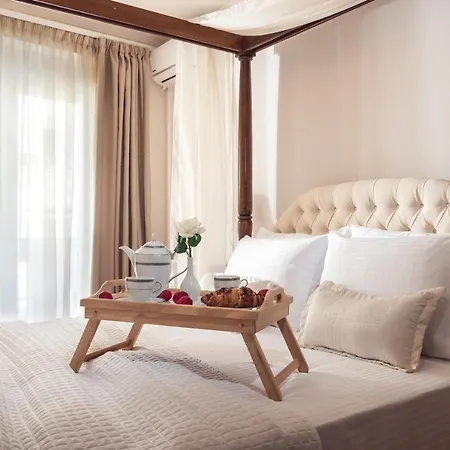 Maison Downtown Luxury Apartments! *